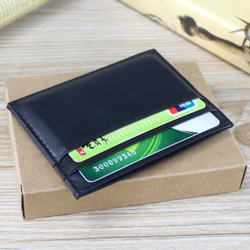 质感升级，优雅收纳 探索超薄牛皮卡包的实用美学