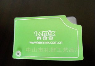 硬胶套A4硬质文件夹与透明PVC卡套 办公用品选购指南